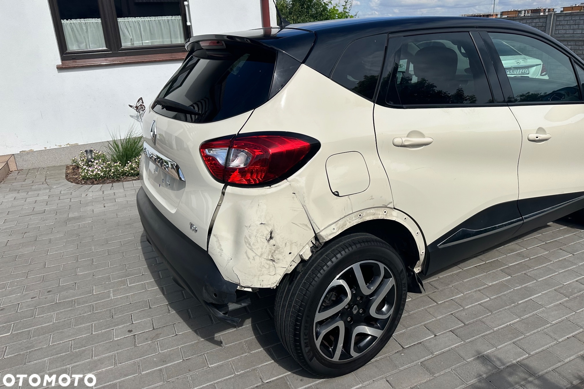 Renault Captur 1.2 Energy TCe Limited EDC - 16