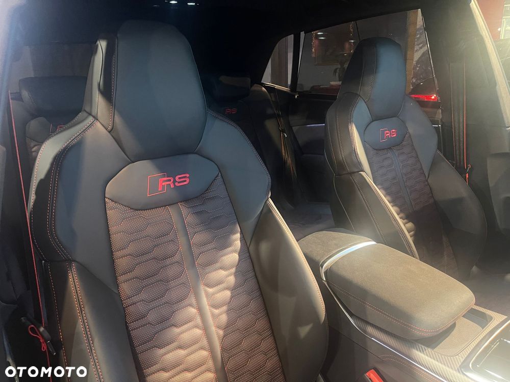 Audi RS Q8 TFSI quattro tiptronic - 28