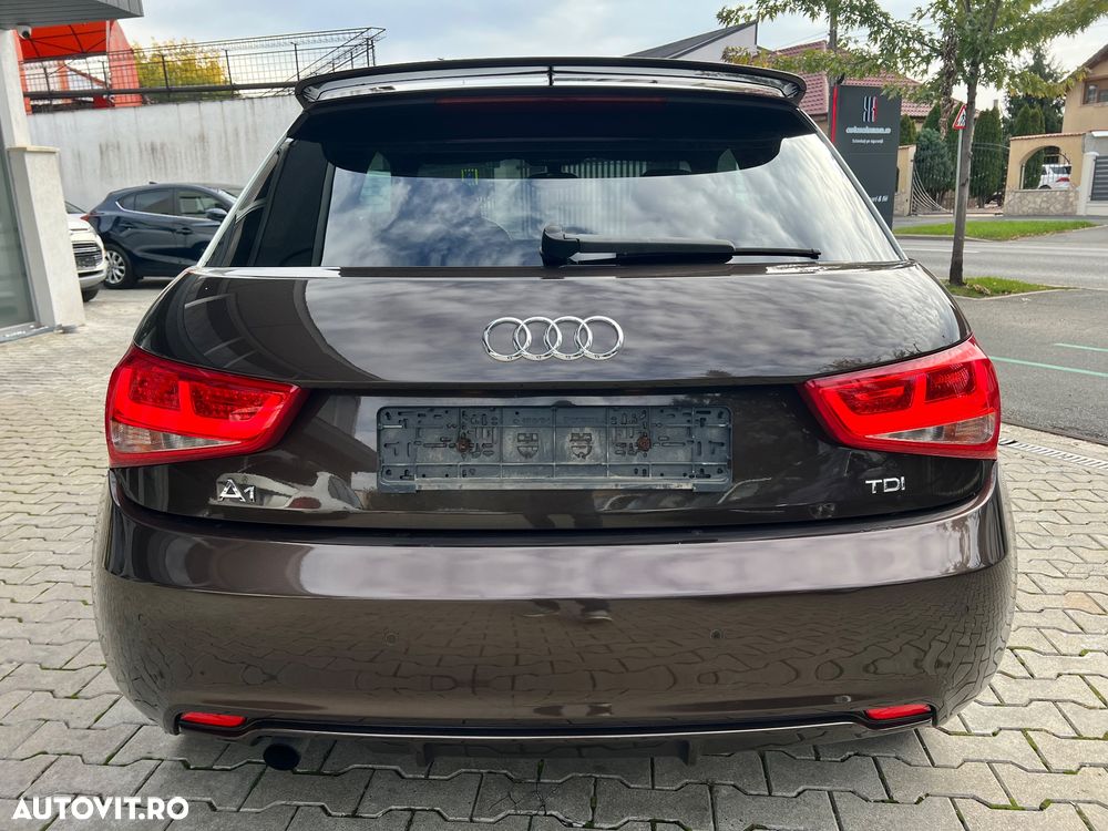Audi A1 1.6 TDI Sportback S line Sportpaket - 13