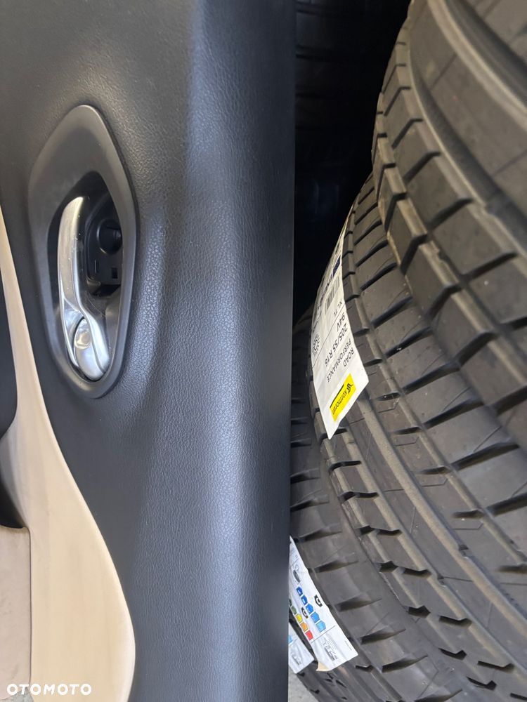 JEEP CHEROKEE KL LIFT 2019- BOCZEK PRAWY TYLNY BEŻOWY - 3
