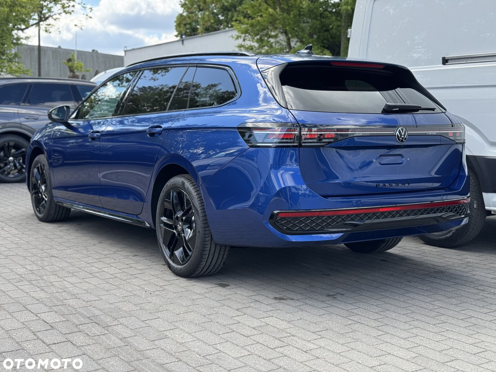 Volkswagen Passat - 17
