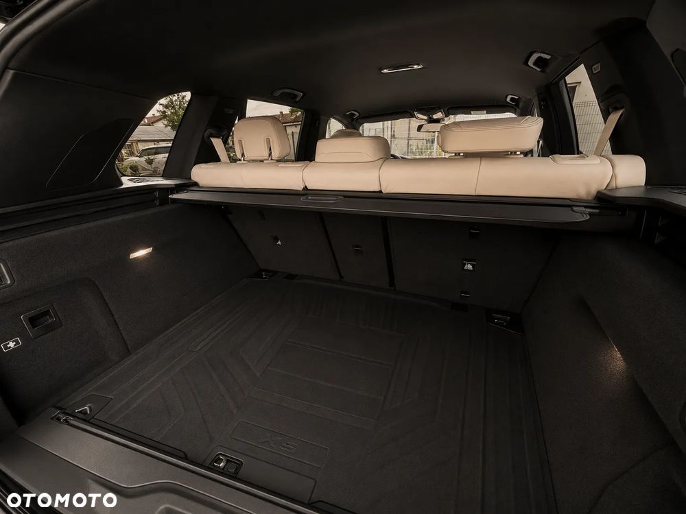 BMW X5 xDrive40d mHEV - 26