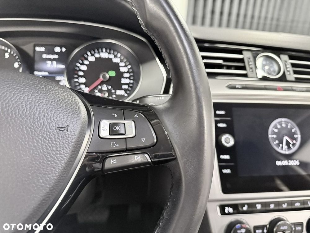 Volkswagen Passat 1.8 TSI BMT Highline DSG - 32