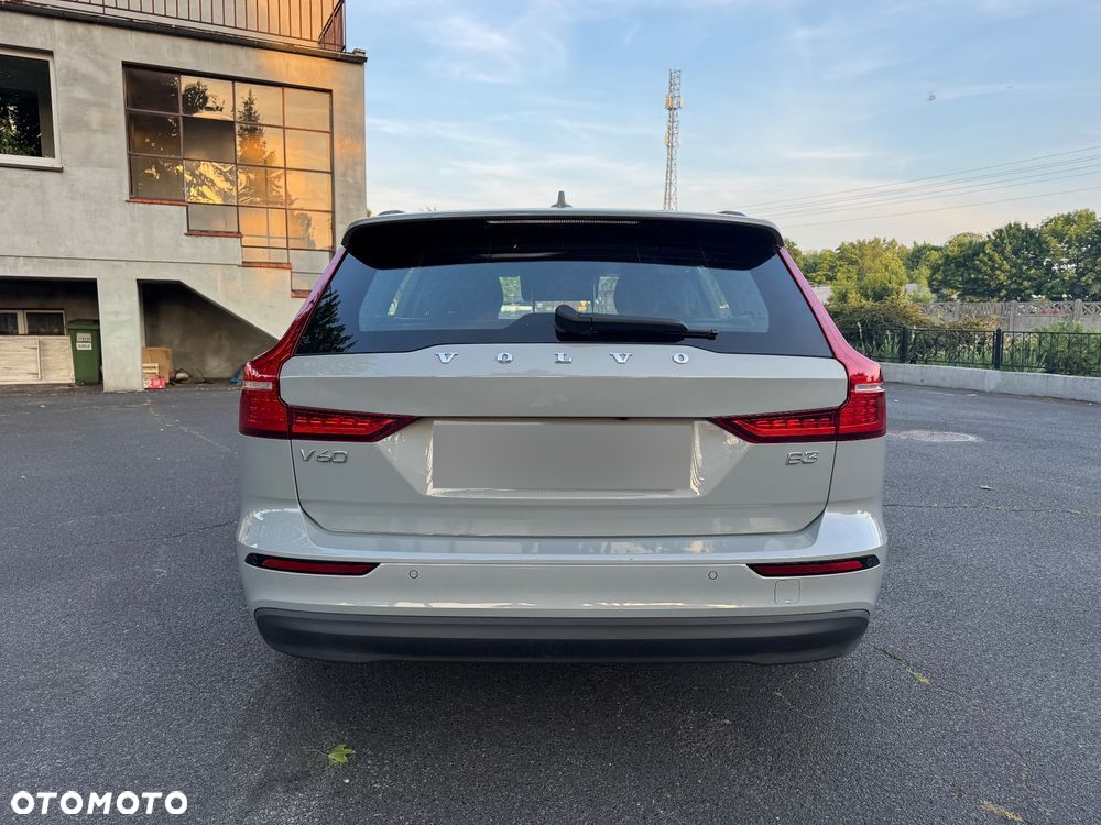 Volvo V60 B3 B DKG Core - 10
