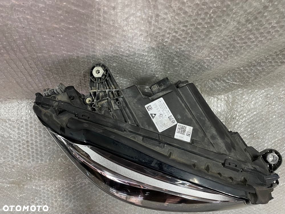 LAMPA PRZÓD PRAWA FULL LED HIGH PERFORMANCE LED MERCEDES BENZ C-KLASA W205 C205 A2059062206 KZ - 9