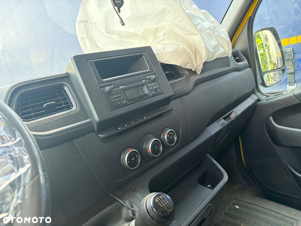 Renault Master - 18