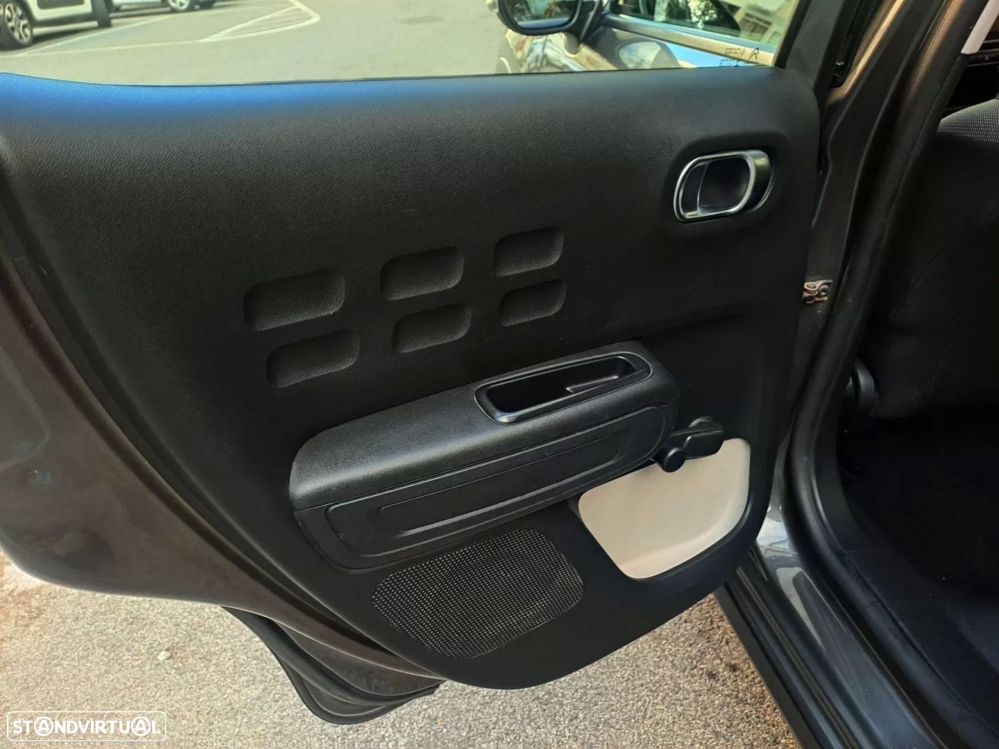 Citroën C3 1.2 PureTech Shine - 20