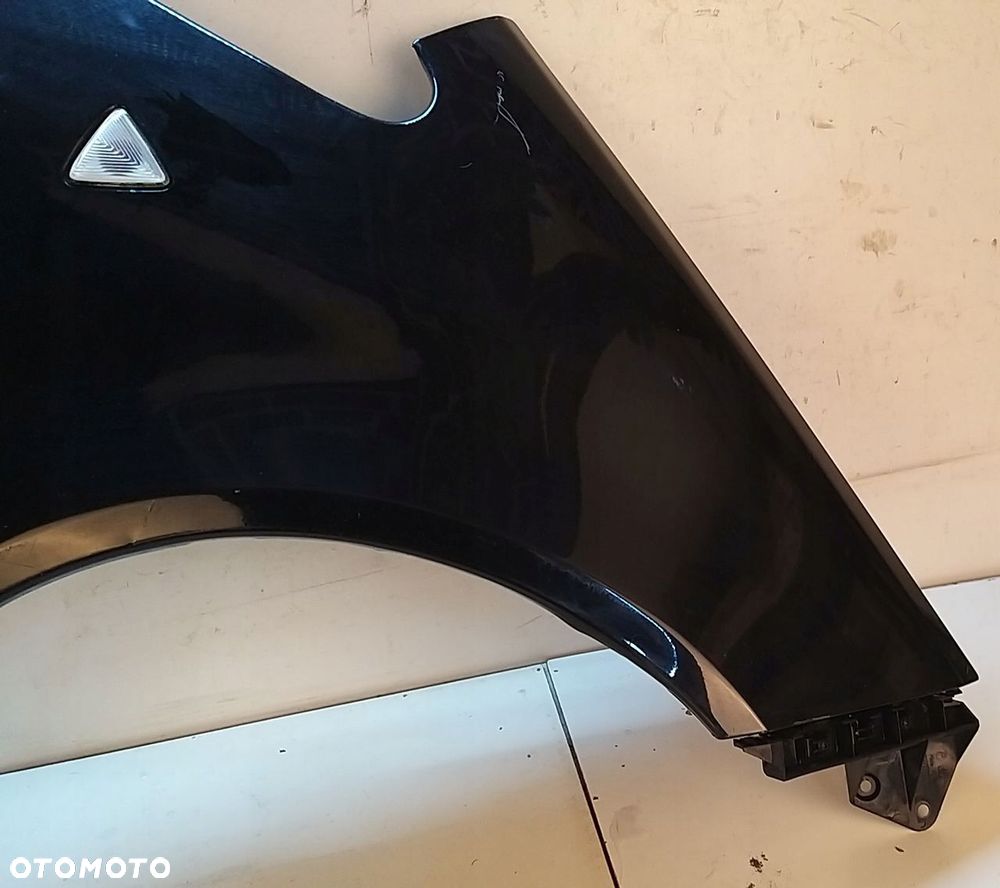 MITSUBISHI COLT Z30 Cabrio BŁOTNIK PRAWY 02H - 3