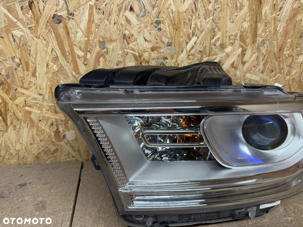 LAMPA LEWA PRZÓD PRZEDNIA SOCZEWKA LED DODGE DURANGO 68299137AB - 10