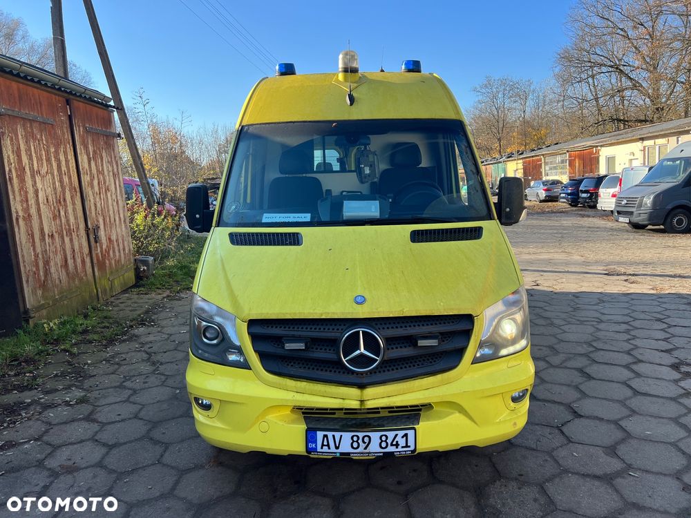 Mercedes-Benz Sprinter - 2