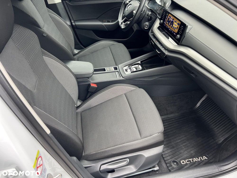 Skoda Octavia 2.0 TDI Ambition DSG - 13
