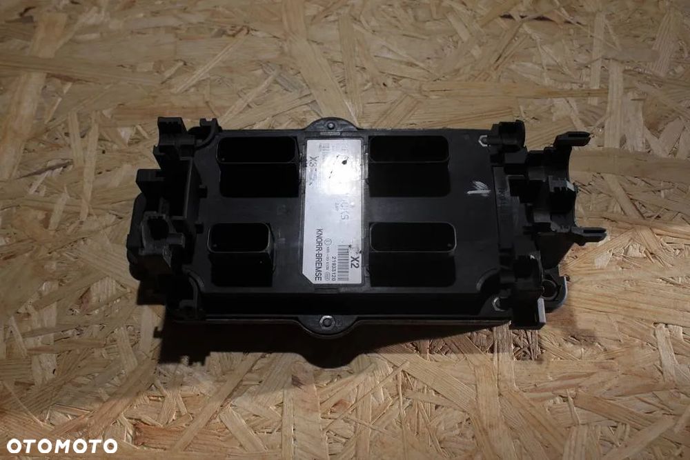 # RENAULT GAMA T RANGE EURO 6 KOMPUTER MODUŁ STEROWNIK EBS7 EBS 7 0486110042 21933120 - 1