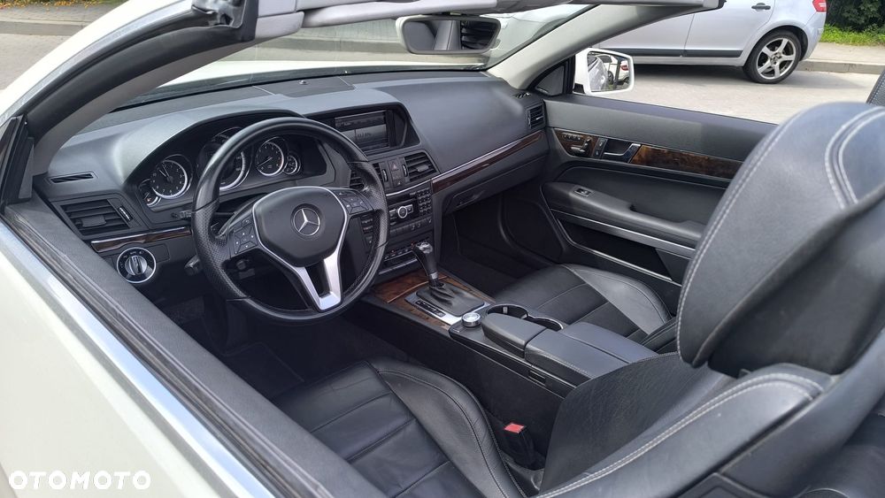 Mercedes-Benz Klasa E 350 Cabrio 7G-TRONIC - 7