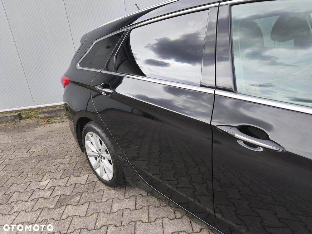 Hyundai i40 1.7 CRDi Comfort + - 13