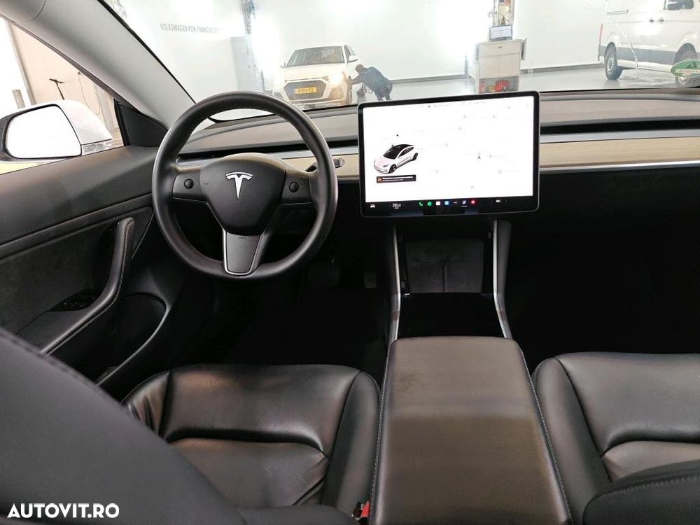 Tesla Model 3 Standard - 4