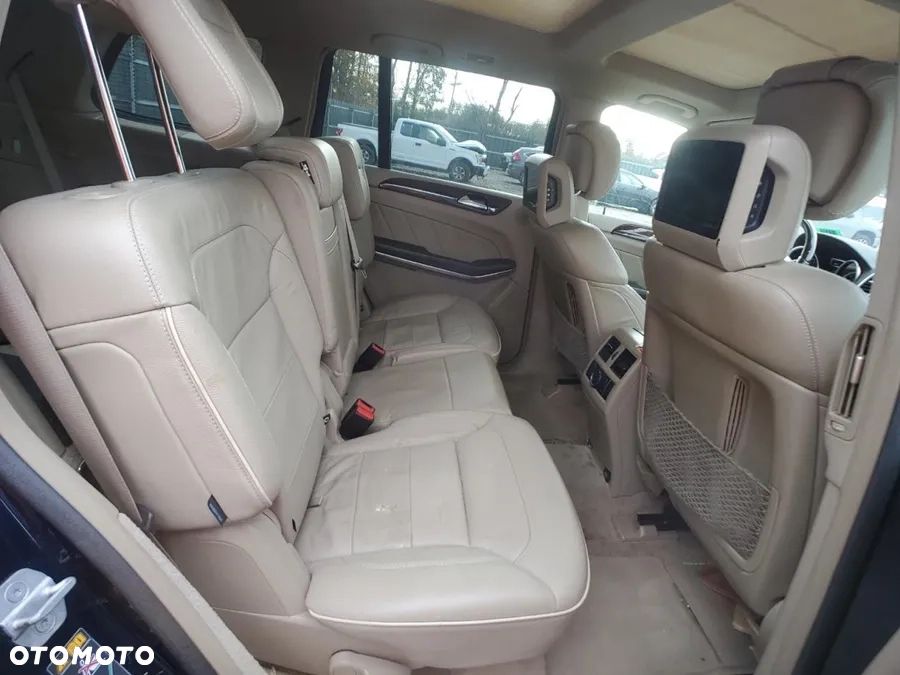 Mercedes-Benz GL - 14