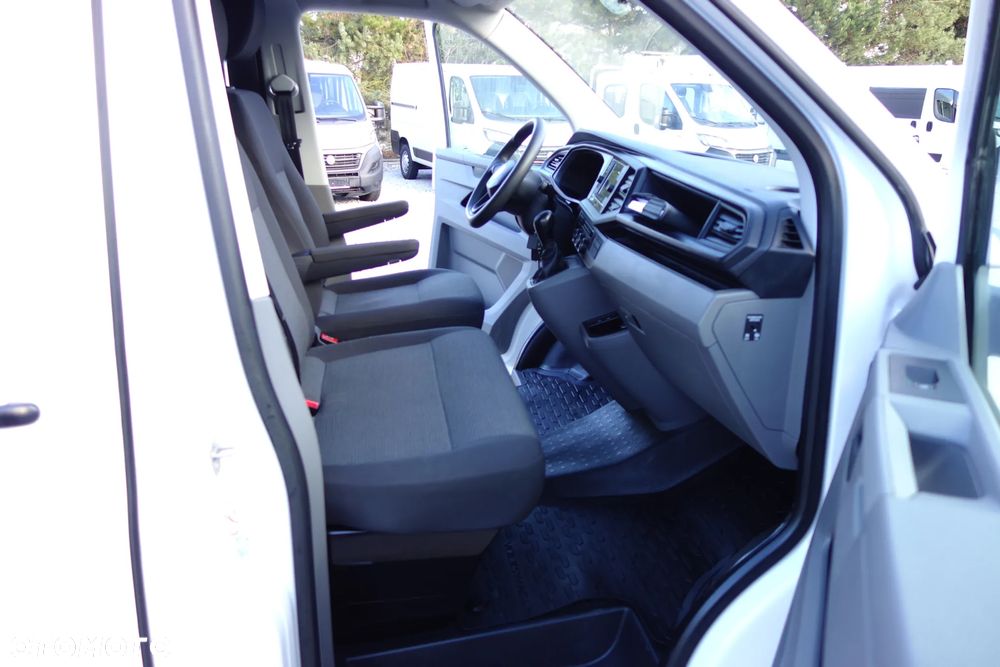 Volkswagen Transporter  T6 Automat 2.0 TDI 150 KM  L1H1 Klima Webasto - 5