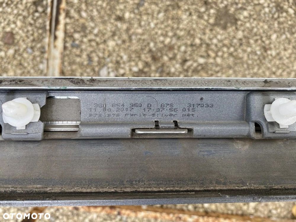 LISTWA PRAWA NA TYLNE DRZWI VW PASSAT B8 3G0854950D - 4