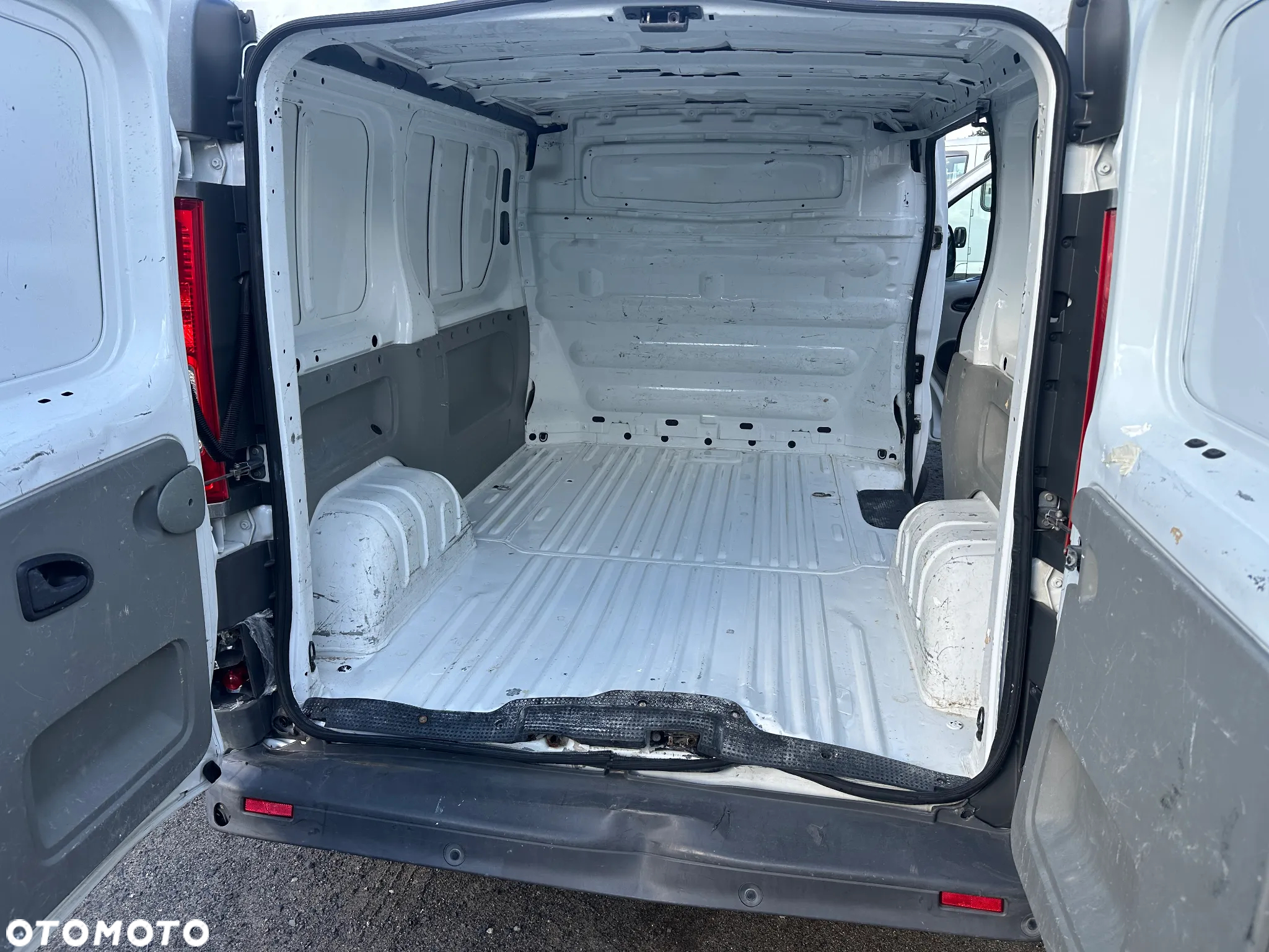 Renault Trafic 2.0 dci 115 PS EXTRA Klima 190.000 km !! OKAZJA !!! - 6