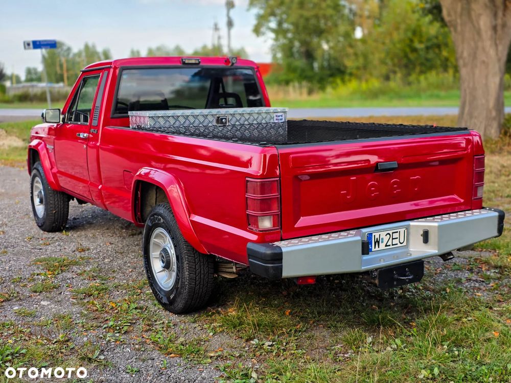 Jeep Comanche - 10