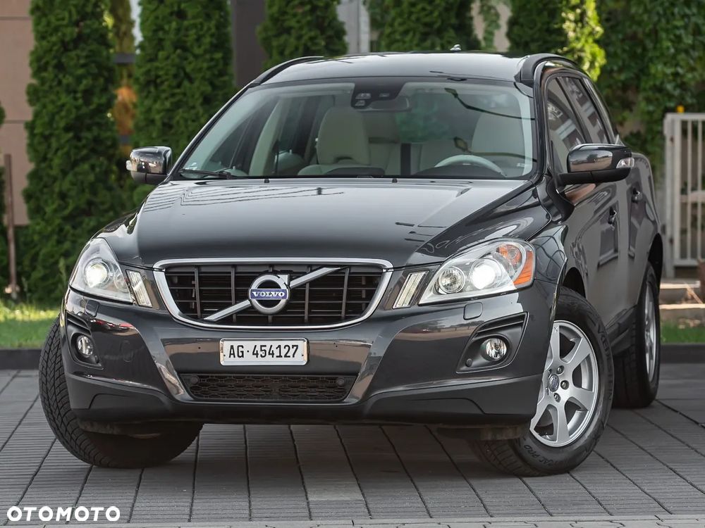 Volvo XC 60 D5 AWD Momentum - 5