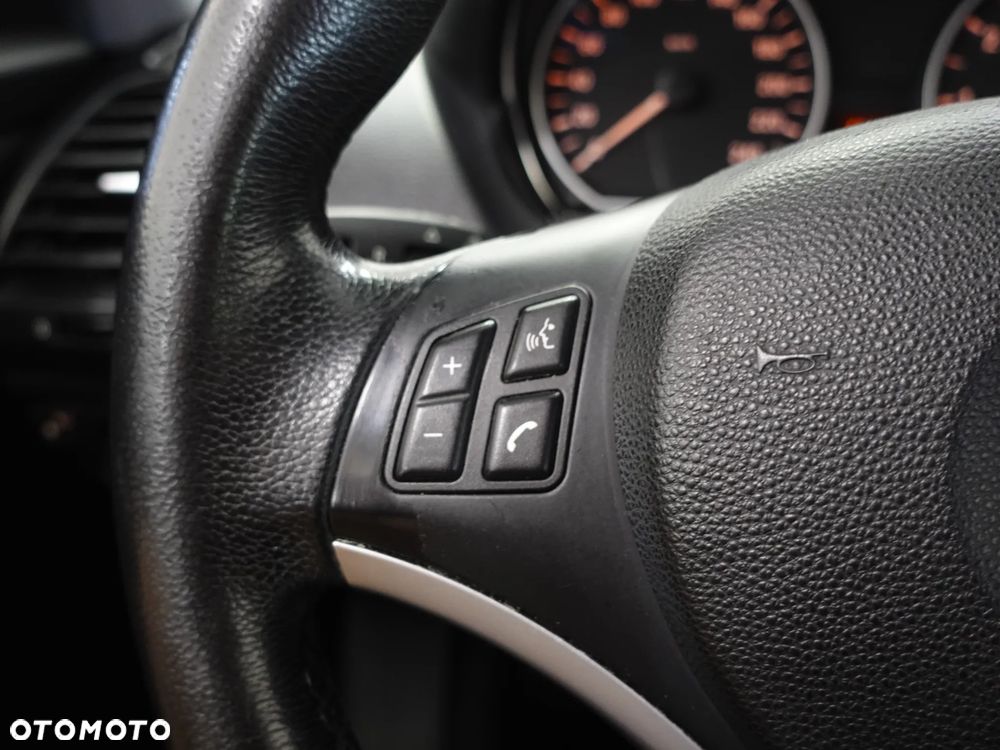 BMW Seria 1 118i - 32