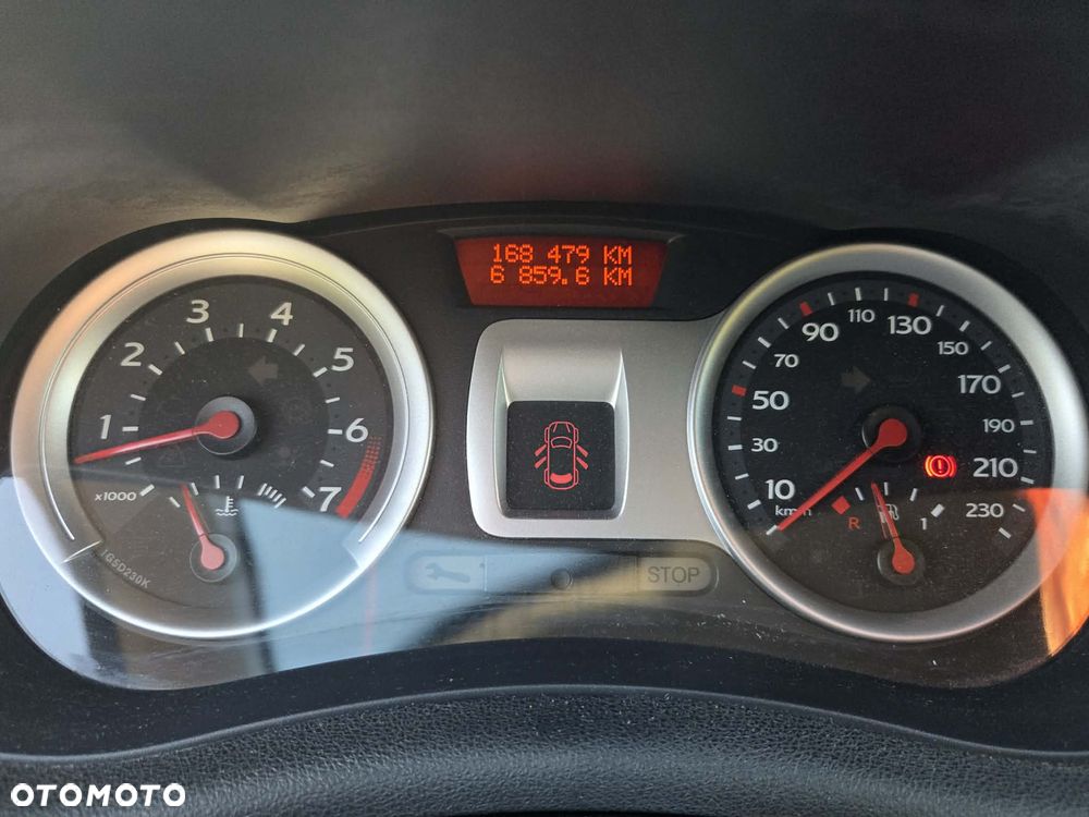 Renault Clio 1.2 16V Ripcurl - 9