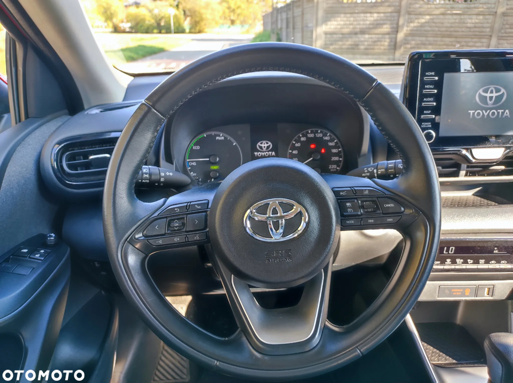 Toyota Yaris - 10