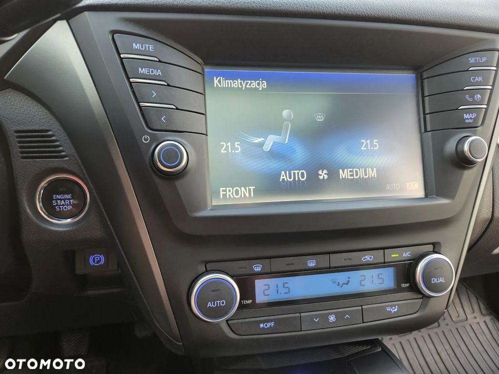 Toyota Avensis - 22