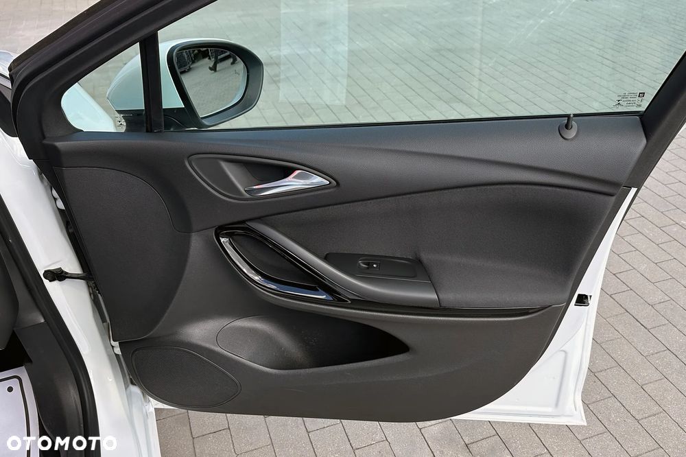 Opel Astra - 36