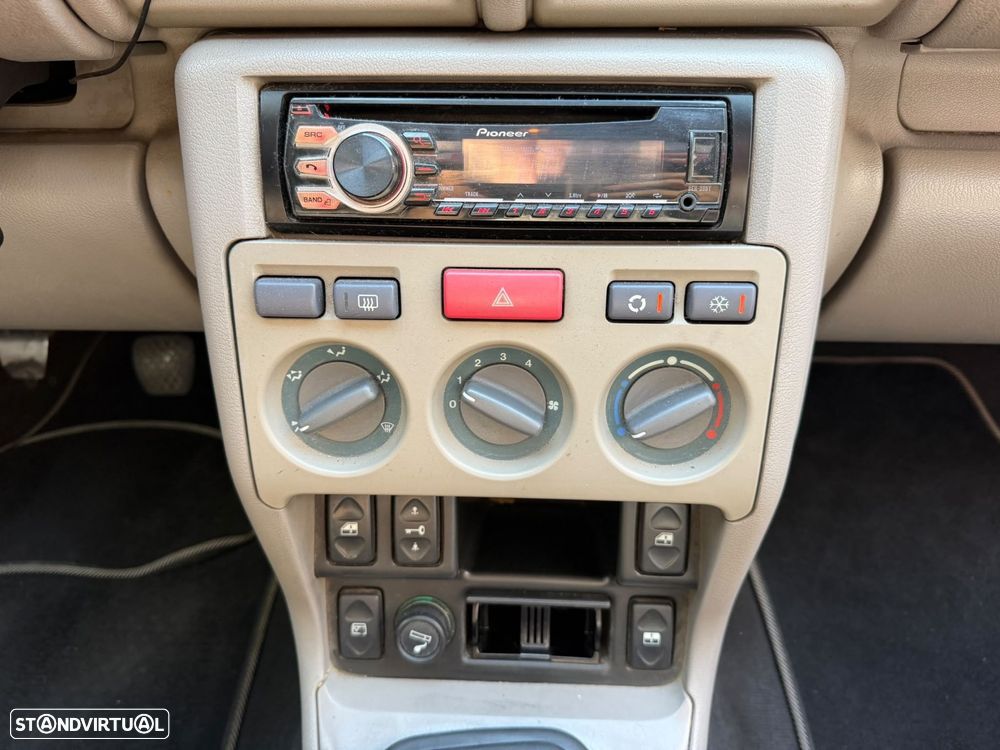 Land Rover Freelander 2.0 di - 11