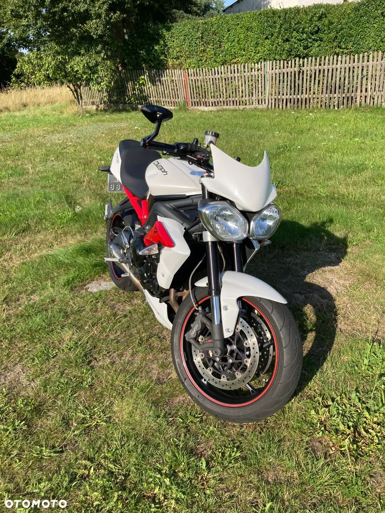 Triumph Street Triple - 7