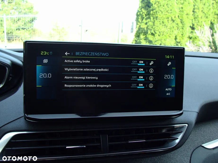 Peugeot 3008 1.6 PureTech Hybrid4 PHEV Allure S&S EAT8 - 25