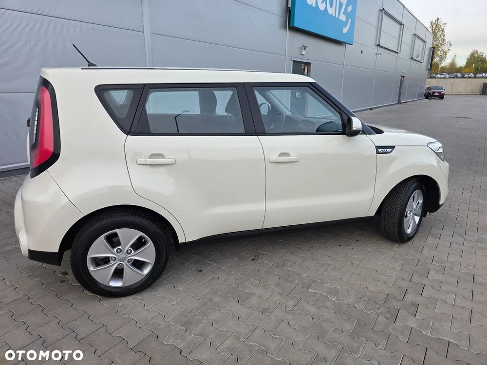 Kia Soul 1.6 GDI White&Red Edition - 15