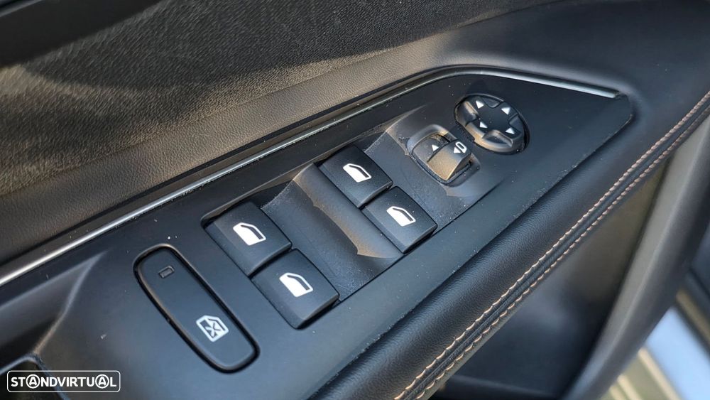 Peugeot 5008 1.6 BlueHDi GT Line EAT6 - 22