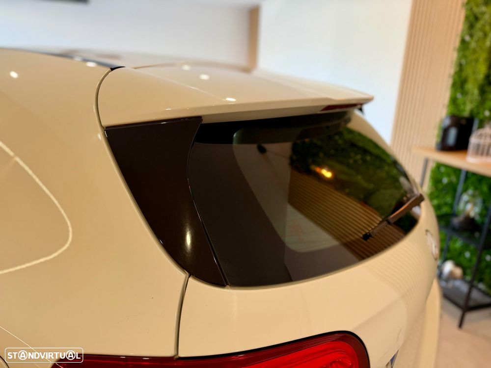 Mercedes-Benz A 160 d Urban Aut. - 32