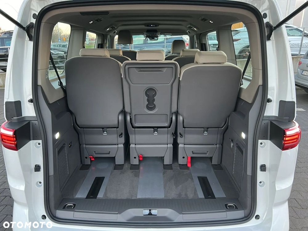 Volkswagen Multivan - 16