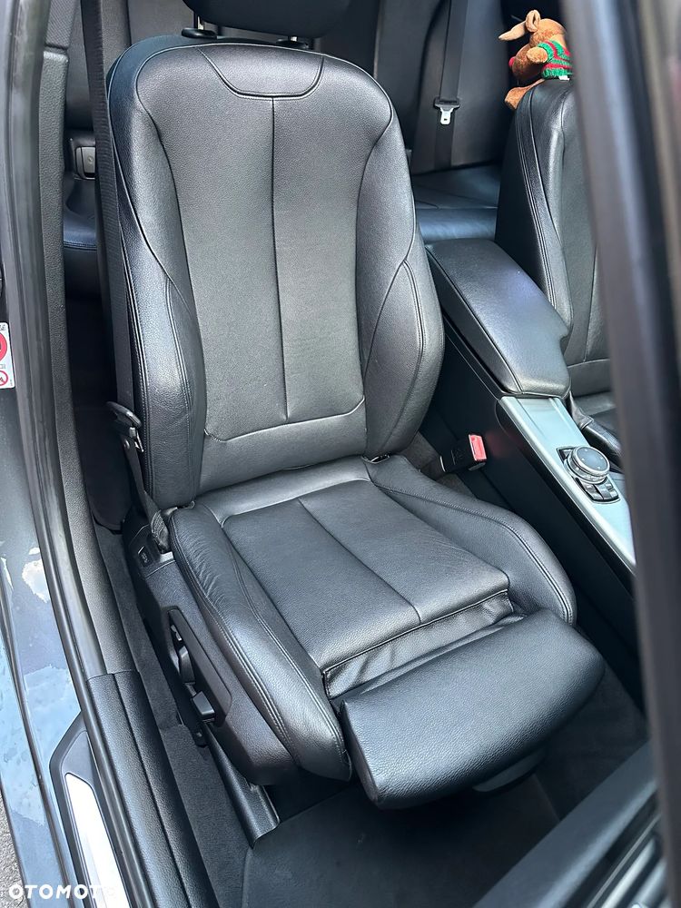 BMW Seria 3 325d M Sport - 34