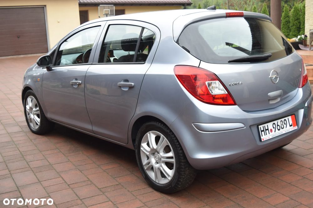 Opel Corsa 1.2 16V Navi - 10