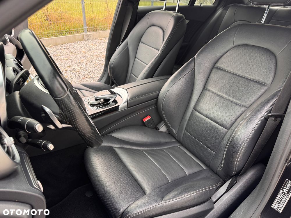 Mercedes-Benz Klasa C 200 7G-TRONIC AMG Line - 17