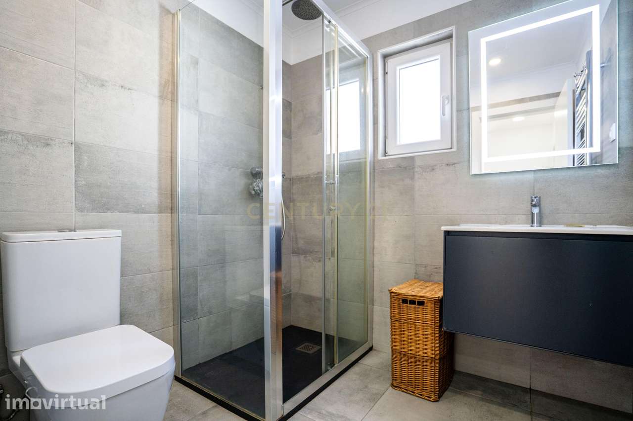 Moradia com piscina - Charneca da Caparica - Grande imagem: 5/37