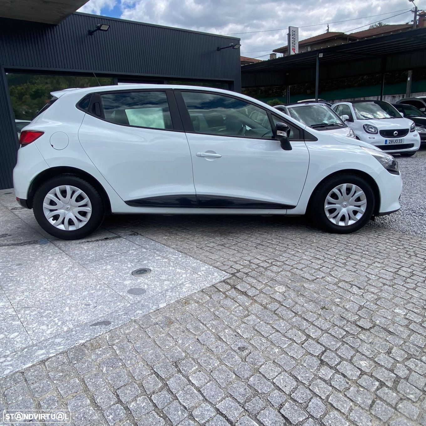 Renault Clio 1.5 dCi Confort - 11