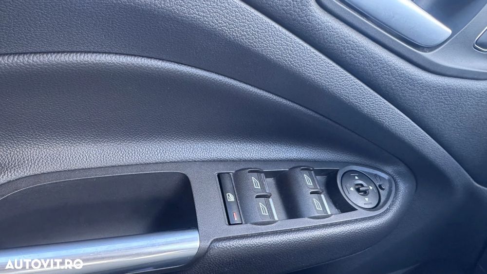 Ford Kuga 1.5 EcoBoost 2x4 Cool & Connect - 7