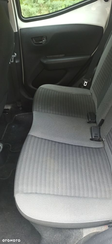 Toyota Aygo x-play - 10