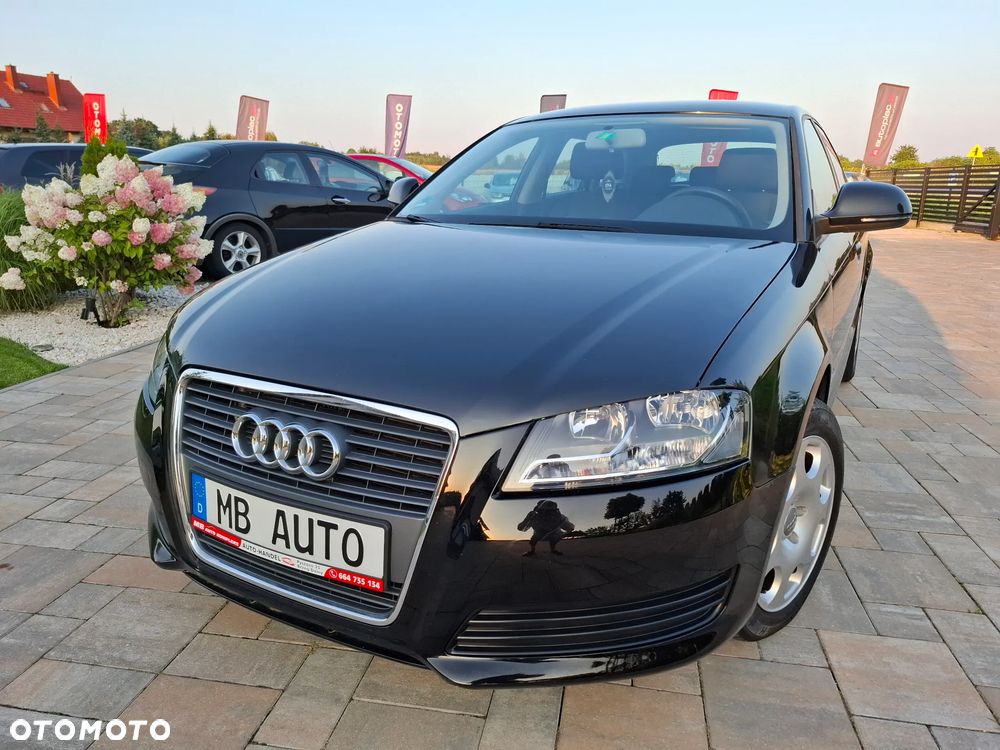 Audi A3 Sportback - 2