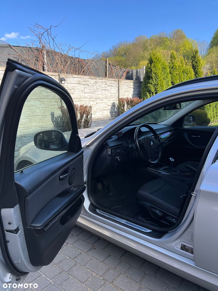 BMW Seria 3 318d - 7