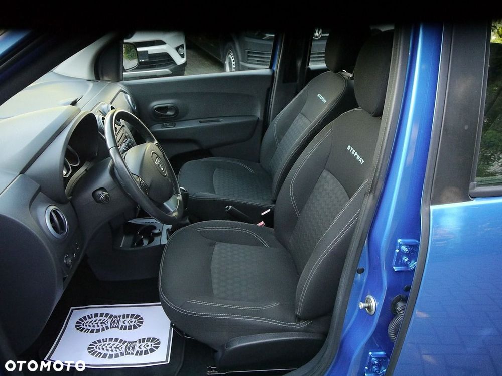 Dacia Lodgy TCe 115 Stepway - 27