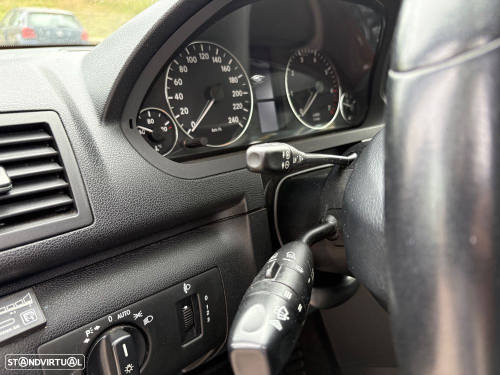 Mercedes-Benz A 180 Autotronic Elegance Special Edition - 14