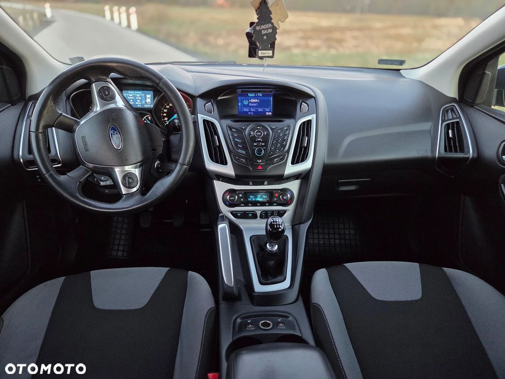 Ford Focus 1.6 TDCi DPF Champions Edition - 4