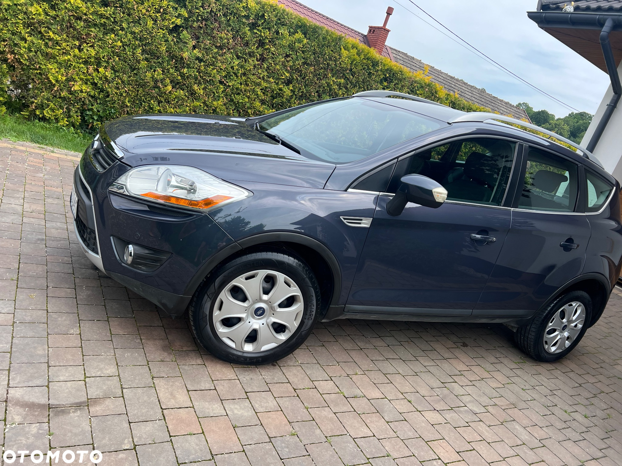 Ford Kuga - 13
